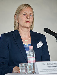 Dr. Antje Richter-Kornweitz am Rednerpult