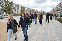 Teilnehmende des Spaziergangs in Potsdam-Drewitz Teilnehmende des Spaziergangs in Potsdam-Drewitz